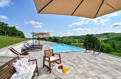 Glina House | 107 m² House ∙ 3 bedrooms ∙ 9 guests