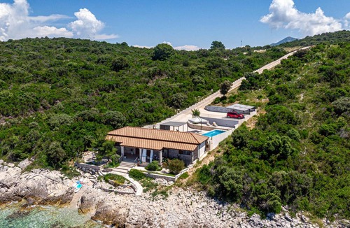Loviste House | 108 m² House ∙ 2 bedrooms ∙ 4 guests