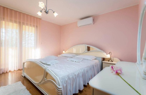 Vizinada House | 110 m² House ∙ 3 bedrooms ∙ 5 guests