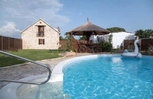 Bogatic House | 112 m² House ∙ 5 bedrooms ∙ 9 guests
