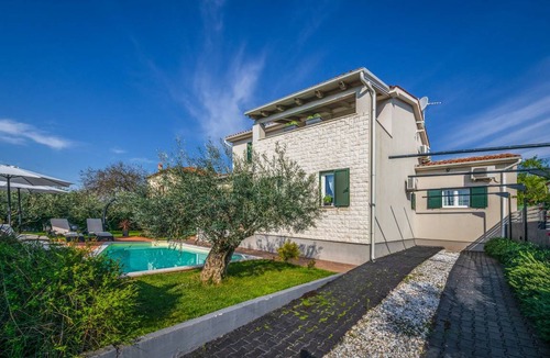 Krnica House | 115 m² House ∙ 3 bedrooms ∙ 8 guests