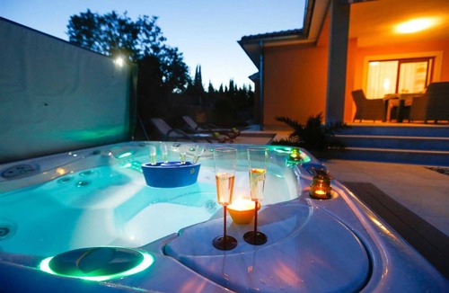 Kornic Villa | 115 m² Villa ∙ 3 bedrooms ∙ 6 guests