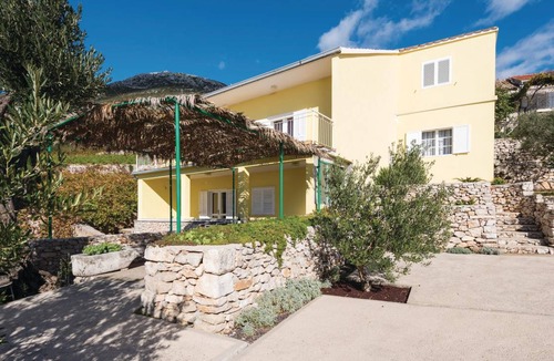 Postup House | 117 m² House ∙ 5 bedrooms ∙ 7 guests
