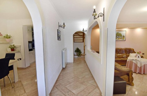Radini House | 120 m² House ∙ 3 bedrooms ∙ 6 guests