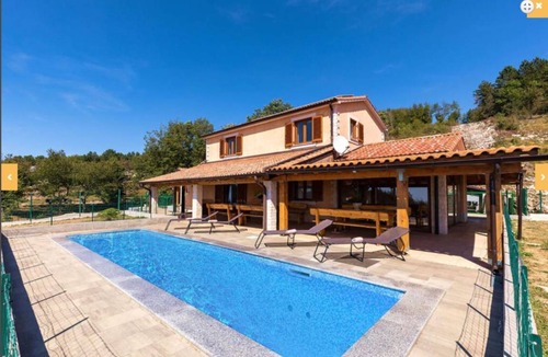 Lupoglav House | 120 m² House ∙ 2 bedrooms ∙ 6 guests