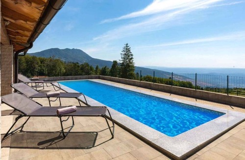Lupoglav House | 120 m² House ∙ 2 bedrooms ∙ 6 guests
