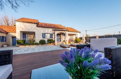 Pridraga House | 120 m² House ∙ 2 bedrooms ∙ 5 guests