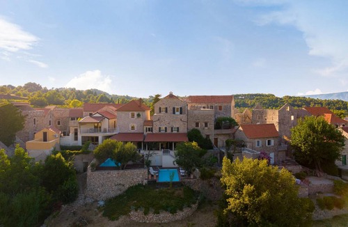 Pitve House | 120 m² House ∙ 2 bedrooms ∙ 6 guests