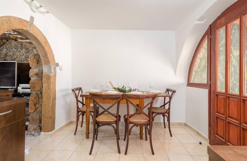 Rasopasno House | 120 m² House ∙ 3 bedrooms ∙ 6 guests
