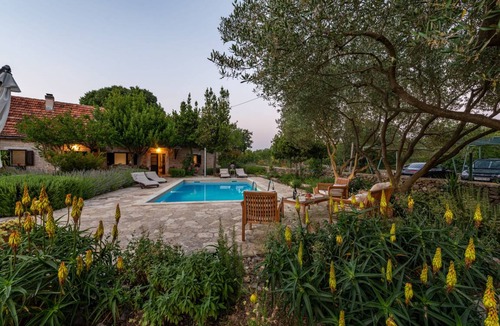Oklaj Villa | 120 m² Villa ∙ 3 bedrooms ∙ 6 guests