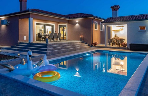 Topid Villa | 120 m² Villa ∙ 3 bedrooms ∙ 8 guests