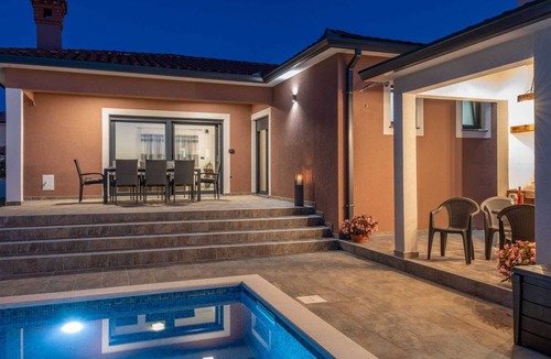 Topid Villa | 120 m² Villa ∙ 3 bedrooms ∙ 8 guests