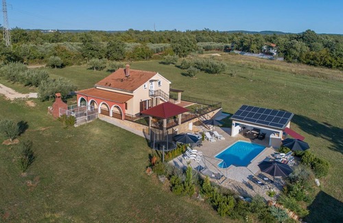 Nova Vas Villa | 120 m² Villa ∙ 4 bedrooms ∙ 8 guests