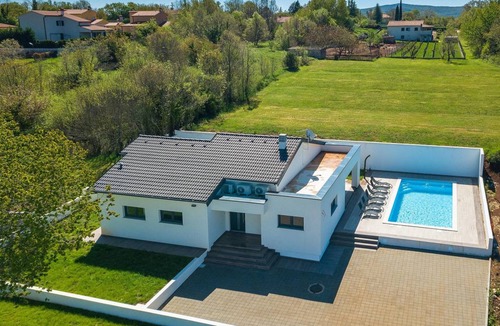 Topid House | 121 m² House ∙ 3 bedrooms ∙ 8 guests