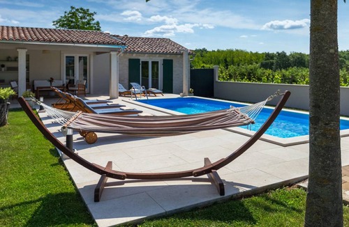 Zabrezani House | 124 m² Maisonette ∙ 4 bedrooms ∙ 8 guests