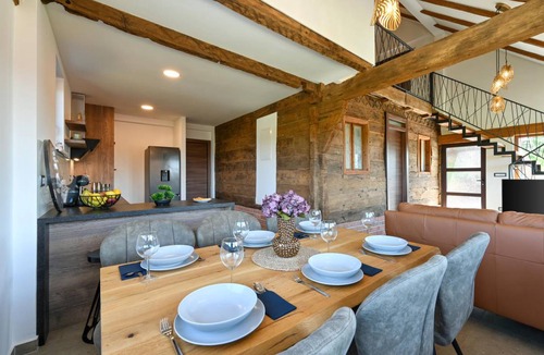 Mace House | 128 m² House ∙ 3 bedrooms ∙ 8 guests