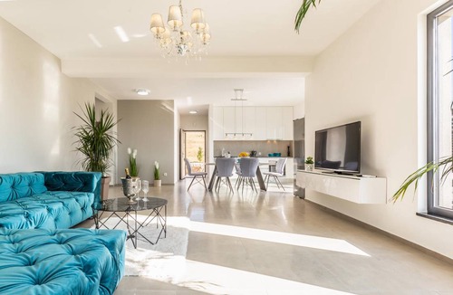 Prolozac House | 130 m² House ∙ 3 bedrooms ∙ 8 guests