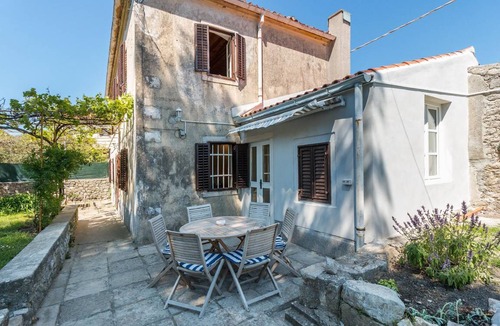 Mali Losinj Villa | 130 m² Villa ∙ 3 bedrooms ∙ 8 guests