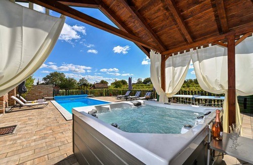 Klostar Podravski House | 135 m² House ∙ 3 bedrooms ∙ 8 guests