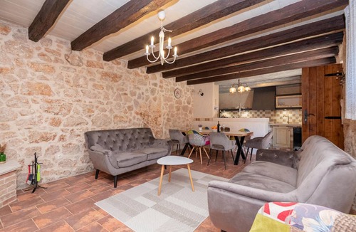 Zmijavci House | 135 m² House ∙ 4 bedrooms ∙ 8 guests
