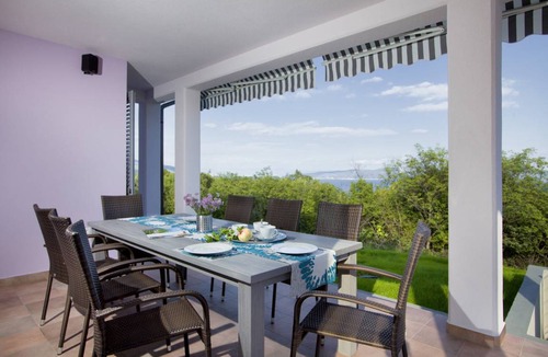 Crni Villa | 135 m² Villa ∙ 4 bedrooms ∙ 8 guests