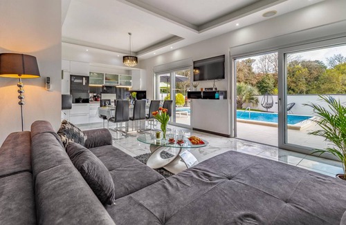 Stinjan House | 136 m² House ∙ 4 bedrooms ∙ 8 guests