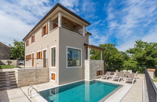 Baredine House | 140 m² House ∙ 3 bedrooms ∙ 6 guests
