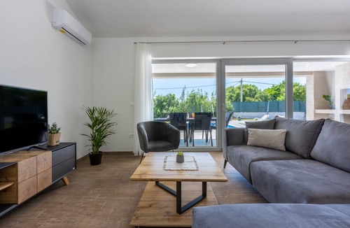 Brgod House | 140 m² House ∙ 3 bedrooms ∙ 6 guests