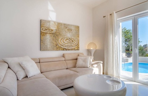 Martinscica Villa | 140 m² Villa ∙ 3 bedrooms ∙ 7 guests
