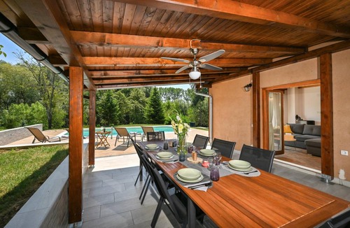 Petrinja House | 143 m² House ∙ 2 bedrooms ∙ 6 guests