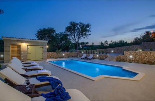 Garica House | 144 m² House ∙ 4 bedrooms ∙ 10 guests
