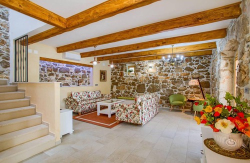 Garica House | 144 m² House ∙ 4 bedrooms ∙ 10 guests