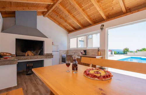 Lokvicici House | 145 m² House ∙ 3 bedrooms ∙ 8 guests