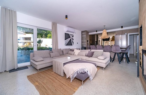 Donji Skrad House | 147 m² House ∙ 4 bedrooms ∙ 8 guests