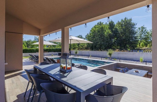 Topid Other | 150 m² Accommodation ∙ 4 bedrooms ∙ 8 guests