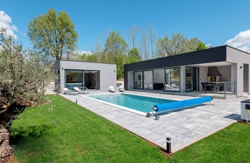 Zupanici House | 150 m² House ∙ 2 bedrooms ∙ 6 guests