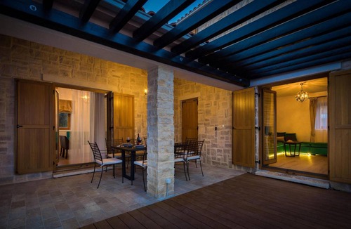 Ugljan House | 150 m² House ∙ 3 bedrooms ∙ 8 guests