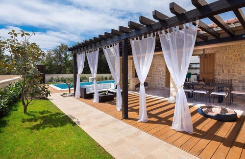 Ugljan House | 150 m² House ∙ 3 bedrooms ∙ 8 guests