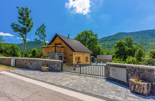 Gospic House | 150 m² House ∙ 3 bedrooms ∙ 8 guests