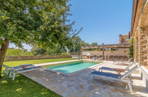 Cabrunici House | 150 m² House ∙ 4 bedrooms ∙ 8 guests