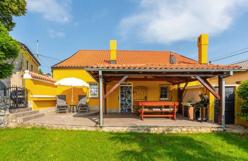 Buzdohanj House | 150 m² House ∙ 4 bedrooms ∙ 6 guests