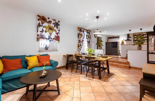 Buzdohanj House | 150 m² House ∙ 4 bedrooms ∙ 6 guests