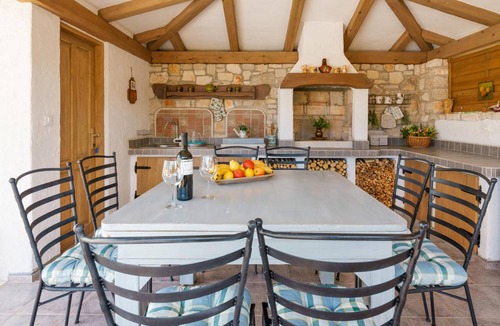 Fuskulin House | 150 m² Maisonette ∙ 3 bedrooms ∙ 6 guests