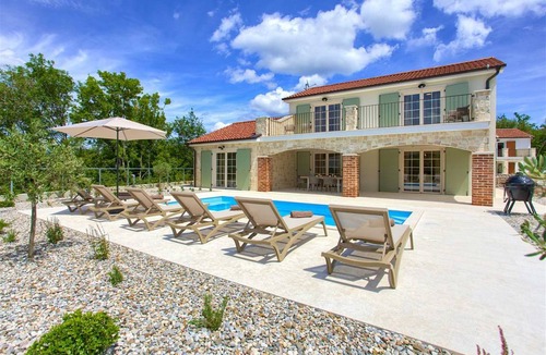 Rasopasno Villa | 150 m² Villa ∙ 3 bedrooms ∙ 8 guests