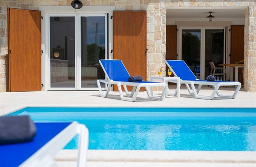 Rasopasno Villa | 150 m² Villa ∙ 3 bedrooms ∙ 6 guests