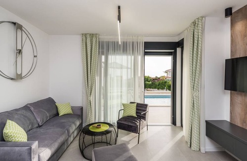 Novalja Villa | 150 m² Villa ∙ 3 bedrooms ∙ 8 guests