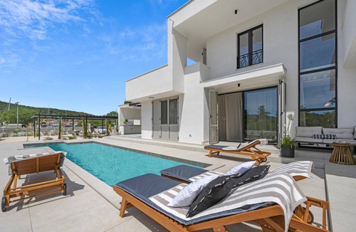 Bilice House | 156 m² House ∙ 4 bedrooms ∙ 8 guests