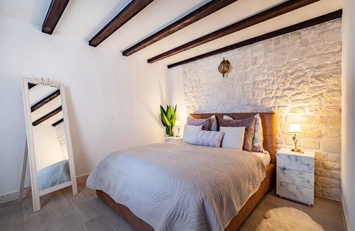 Seget House | 160 m² House ∙ 2 bedrooms ∙ 8 guests