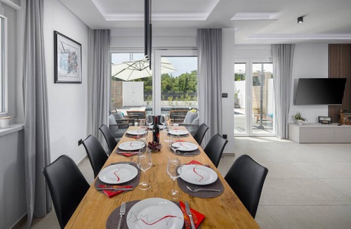 Nova Vas House | 160 m² House ∙ 4 bedrooms ∙ 8 guests