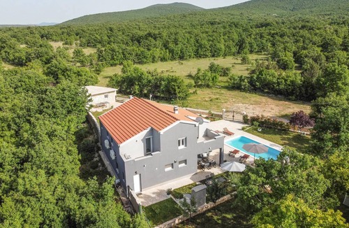 Dicmo House | 166 m² House ∙ 5 bedrooms ∙ 8 guests